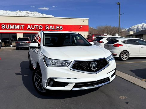 Used 2017 Acura MDX SH-AWD image 2