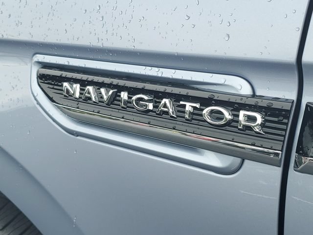 Used 2023 Lincoln Navigator L Black Label AWD/4WD image 36