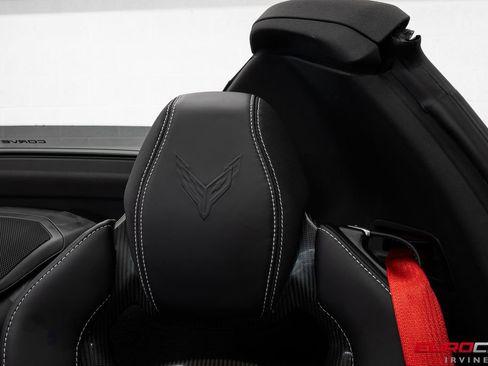 Used 2024 Chevrolet Corvette Stingray Convertible w/ 1LT RWD image 35