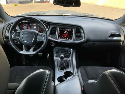 Used 2015 Dodge Challenger SRT Hellcat image 18