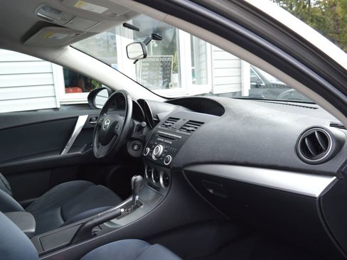 Used 2010 MAZDA MAZDA3 s Sport image 32