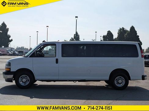 Used 2019 Chevrolet Express 3500 LT w/ LT Preferred Equipment Group RWD image 5