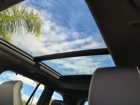 Used 2024 Jeep Grand Cherokee Summit image 25