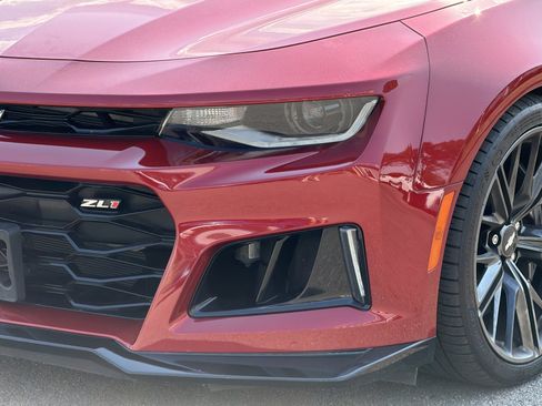 Used 2018 Chevrolet Camaro ZL1 RWD image 8