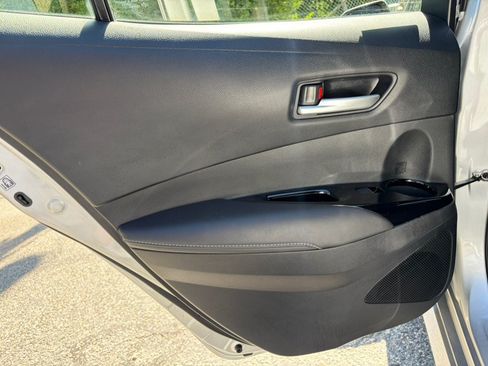 Used 2019 Toyota Corolla SE FWD image 17