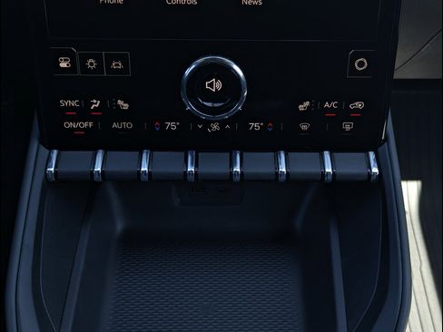 New 2026 GMC Terrain AT4 AWD/4WD image 25