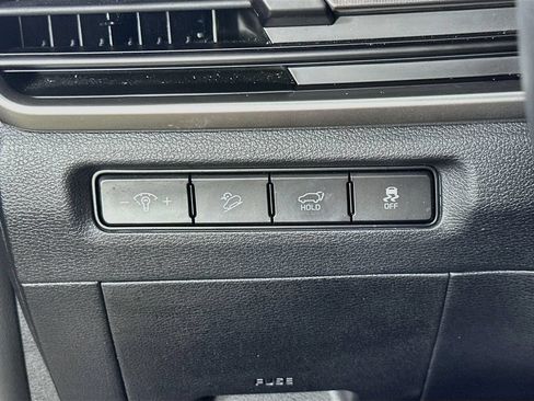 Used 2025 Kia Telluride S FWD image 22