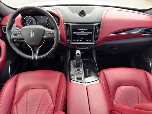 Certified 2023 Maserati Levante Modena AWD/4WD image 27