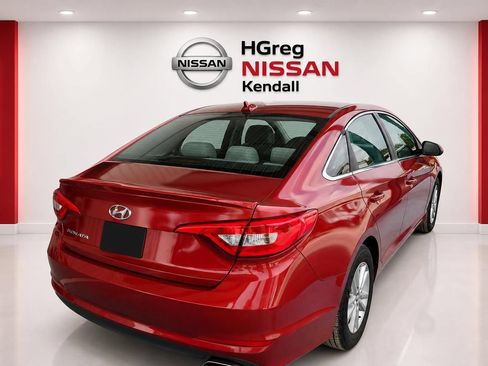 Used 2016 Hyundai Sonata SE FWD image 4