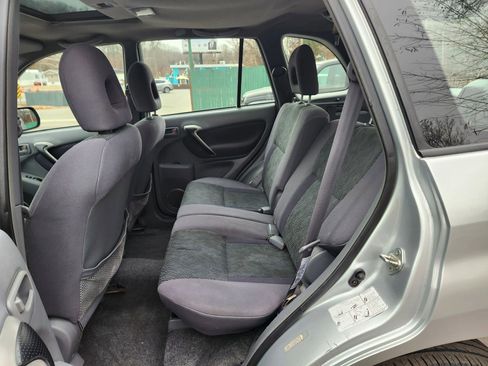 Used 2001 Toyota RAV4 4WD image 20