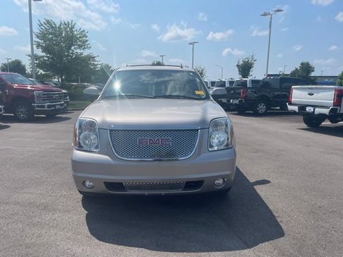 Used 2007 GMC Yukon XL Denali AWD/4WD image 9