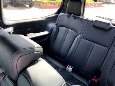 New 2026 Jeep Grand Wagoneer Limited AWD/4WD image 17