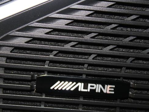 Used 2023 Jeep Wagoneer L Series III w/ Preferred Equipment Group image 55