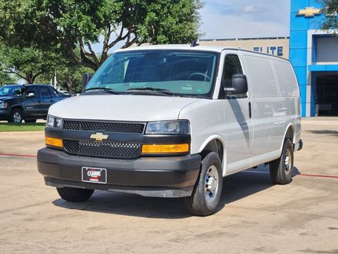 New 2025 Chevrolet Express 2500 w/ Driver Convenience Package RWD image 10