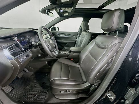 Used 2022 Cadillac XT6 Premium Luxury image 20