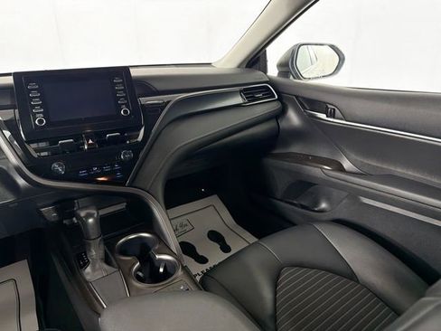 Used 2024 Toyota Camry SE FWD image 22