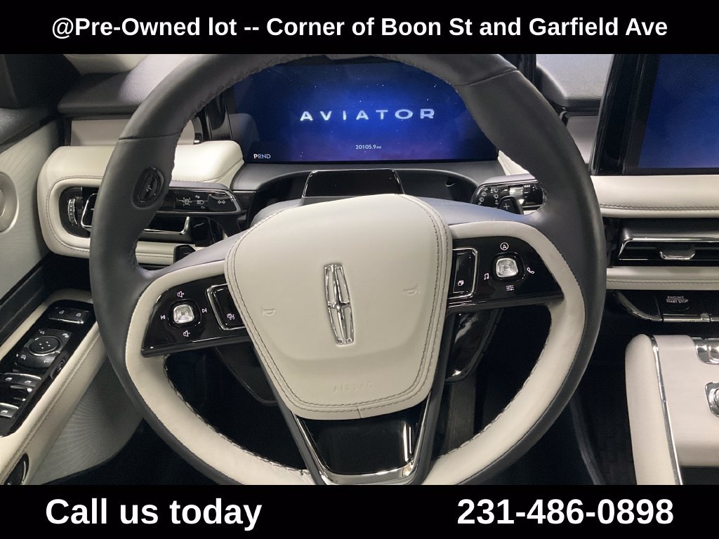 Used 2025 Lincoln Aviator Reserve w/ Equipment Group 201A AWD/4WD image 20