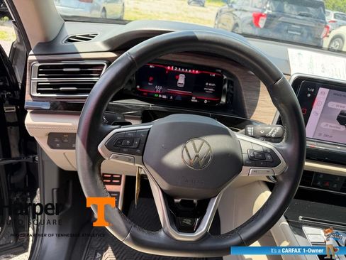 Used 2024 Volkswagen Atlas SEL Premium R-Line AWD/4WD image 16