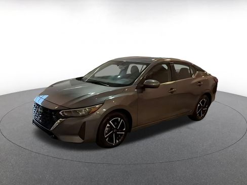 Used 2025 Nissan Sentra SV FWD image 7