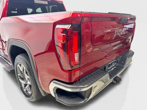Used 2024 GMC Sierra 1500 SLT w/ SLT Premium Plus Package RWD image 19