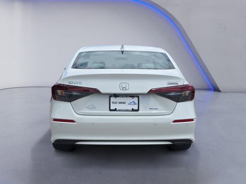 New 2025 Honda Civic Sport Touring image 4