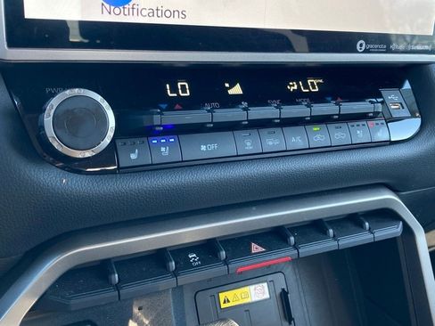 Used 2023 Toyota Tundra Limited image 25