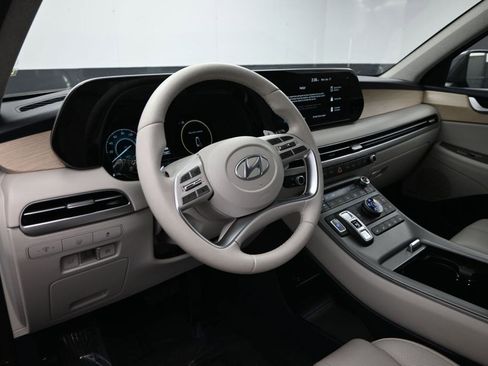 Used 2023 Hyundai Palisade Limited w/ Cargo Package AWD/4WD image 17