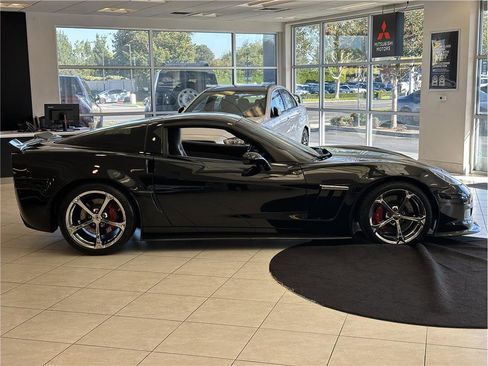 Used 2011 Chevrolet Corvette Grand Sport w/ Preferred Equipment Group image 4