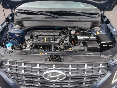 Used 2020 Hyundai Venue image 28