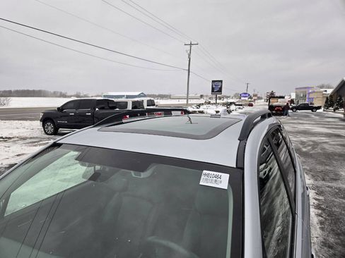 Used 2017 Subaru Forester 2.5i Touring image 29