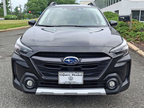 Used 2024 Subaru Outback Limited AWD/4WD image 2