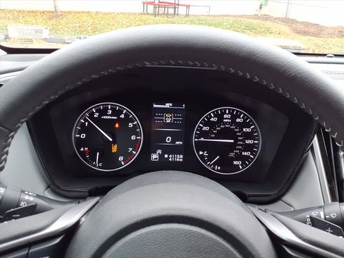 Used 2025 Subaru Outback Premium image 13