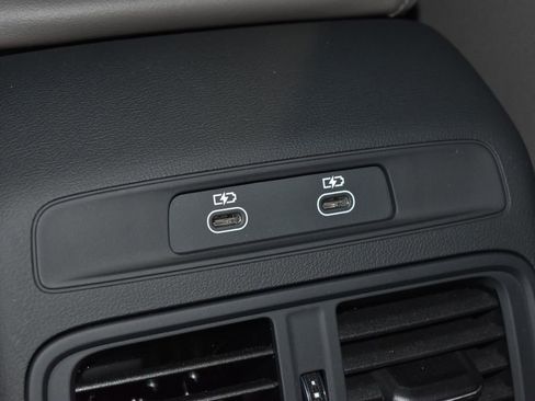 Certified 2025 Audi Q5 Premium Plus w/ Premium Plus AWD/4WD image 19