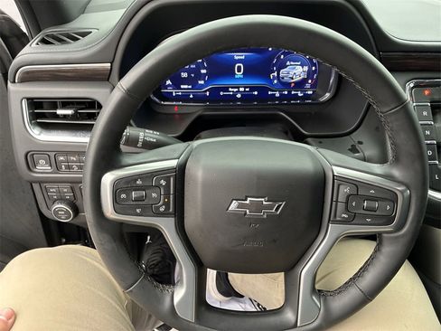 Used 2024 Chevrolet Tahoe Z71 w/ Off-Road Capability Package image 14