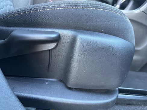 Used 2019 Chevrolet Equinox LT image 63