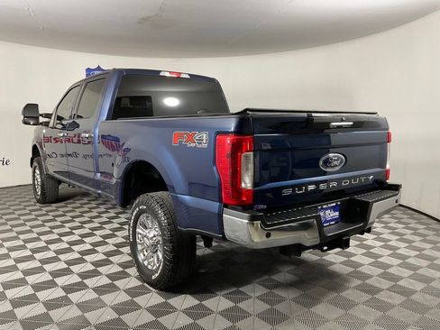 Used 2018 Ford F250 XLT w/ XLT Premium Package AWD/4WD image 5
