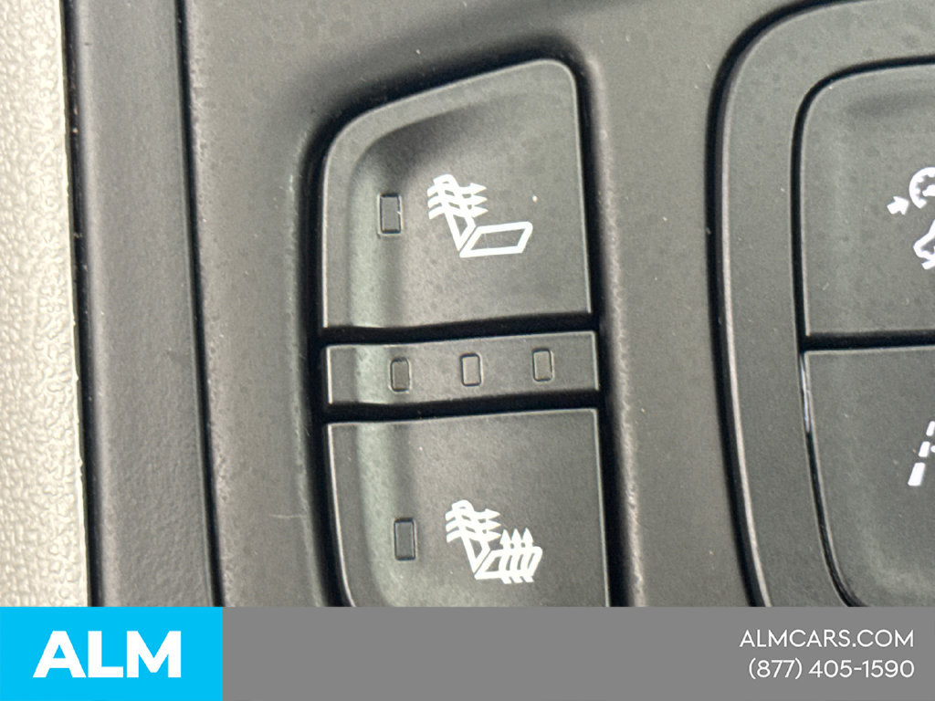 Used 2024 GMC Terrain SLT FWD image 34