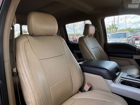 Used 2017 Ford F150 Lariat RWD image 32