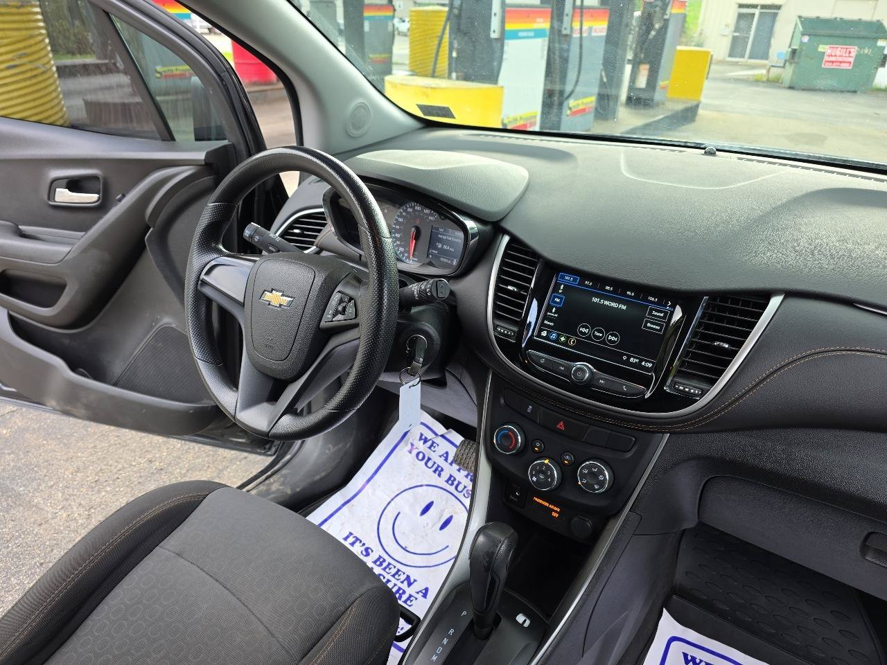 Used 2018 Chevrolet Trax LS FWD image 11