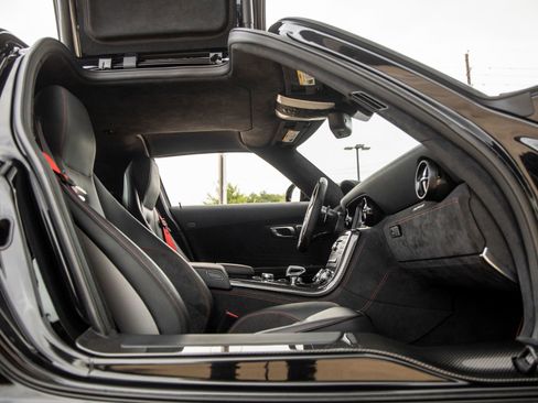 Used 2014 Mercedes-Benz SLS AMG Black Series image 54