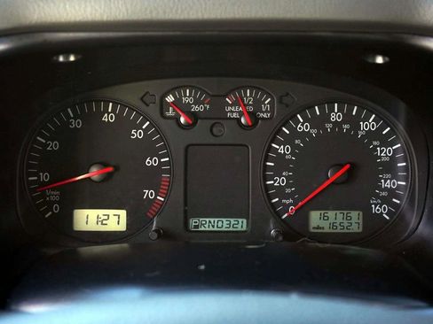 Used 2003 Volkswagen Eurovan MV image 23