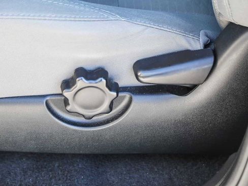 Certified 2018 Toyota Tacoma SR image 19