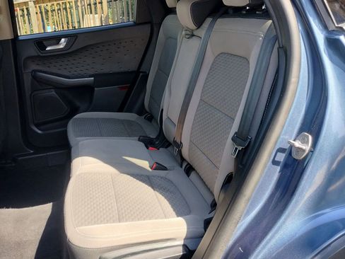 Used 2020 Ford Escape SE image 29