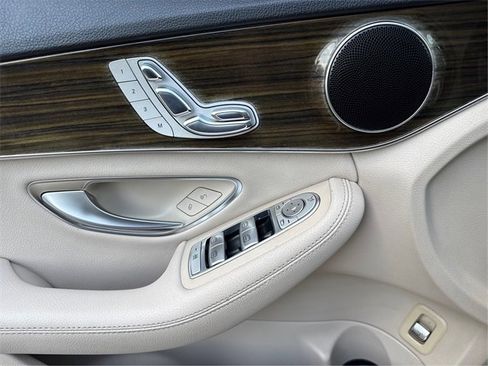 Used 2018 Mercedes-Benz C 300 Sedan image 21