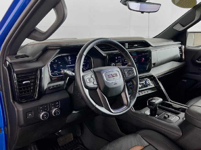 Used 2023 GMC Sierra 1500 AT4 w/ AT4 Premium Package AWD/4WD image 36