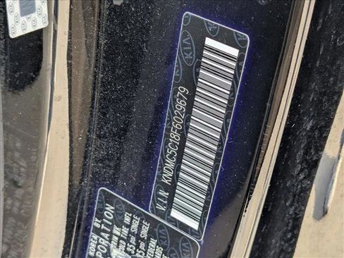 Used 2015 Kia Sedona SX image 22