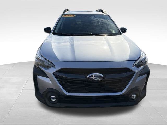 Used 2024 Subaru Outback Premium AWD/4WD image 2