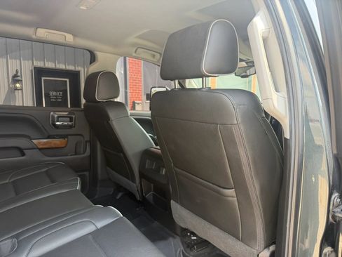 Used 2018 Chevrolet Silverado 2500 High Country w/ Duramax Plus Package AWD/4WD image 15