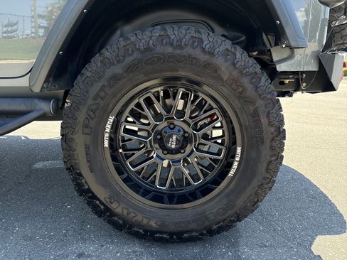 Used 2021 Jeep Wrangler Unlimited Rubicon AWD/4WD image 13