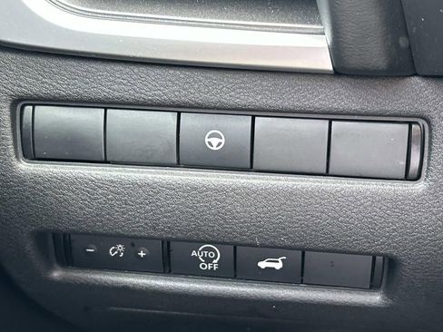 Certified 2023 Nissan Rogue SV w/ SV Premium B Package FWD image 30